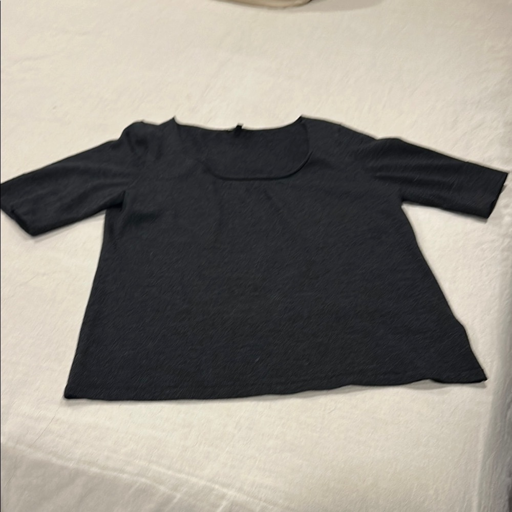 Eileen Fisher Charcoal 100% Merino Wool Short Sleeve  Sweater size medium
